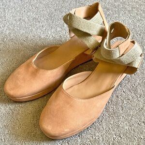 Sundance Cameo Beige Platform Ankle Strap Sandals Sz 39 NICE